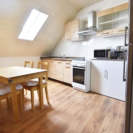 Cozy Worker Apartments Niederkassel Exterior photo
